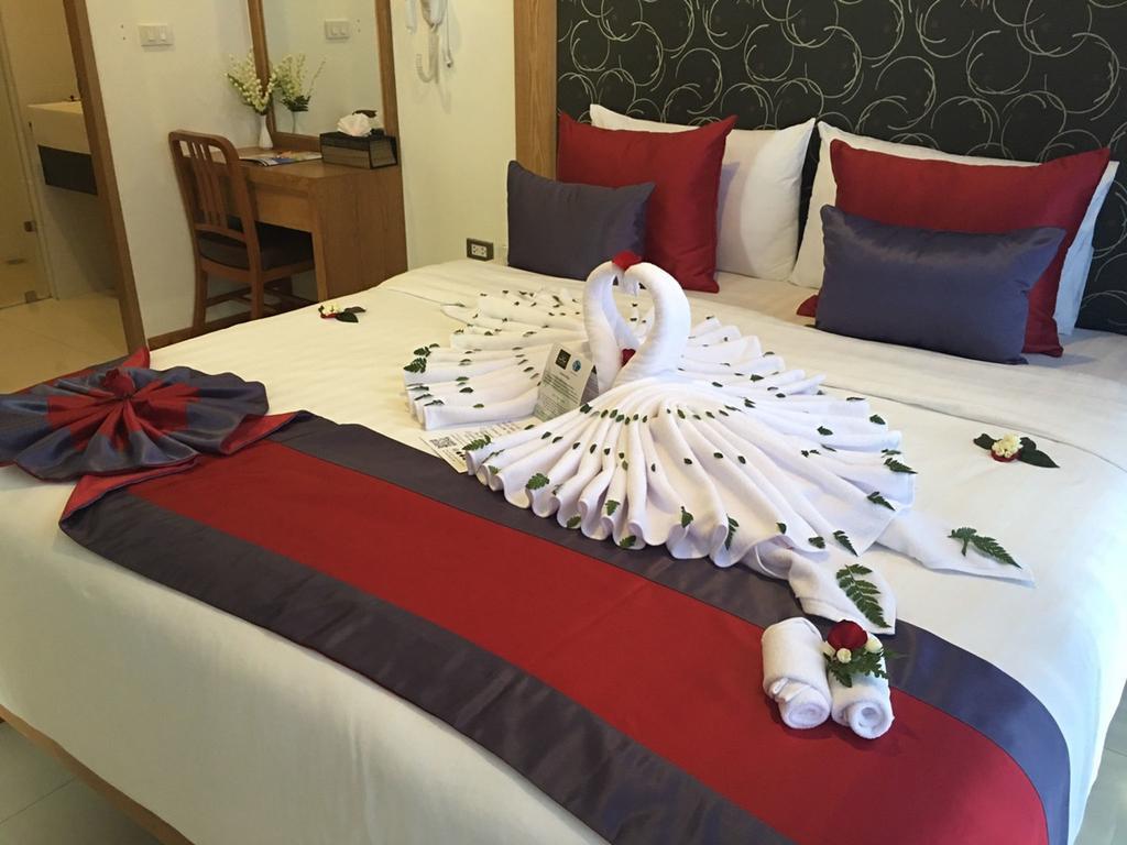 Grand Nai Harn Suites Rawai Zewnętrze zdjęcie