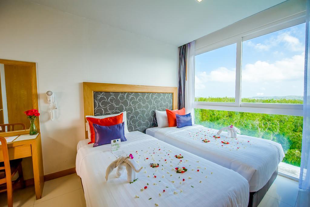 Grand Nai Harn Suites Rawai Zewnętrze zdjęcie